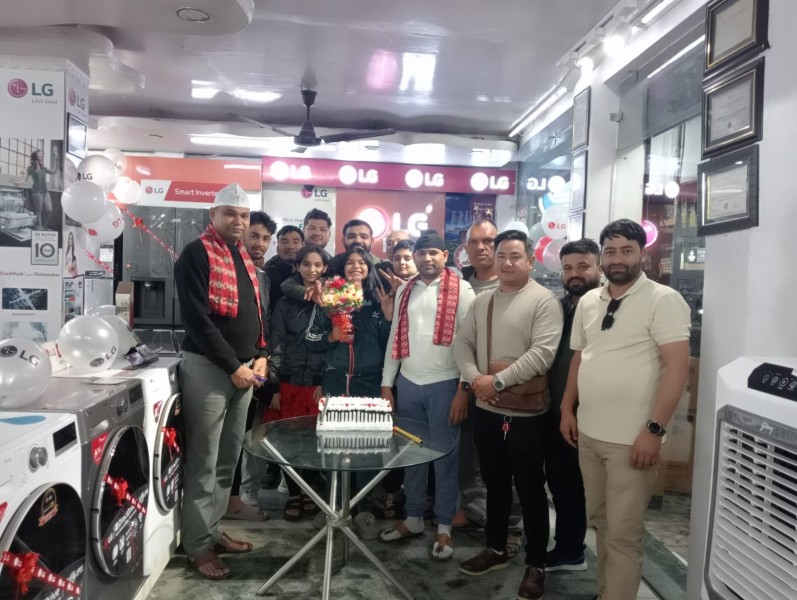 टि.भी. हाउस एलजी शोरुम नेपालगञ्जले मनायो २६औं वार्षिक उत्सव